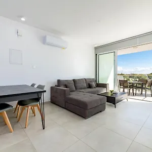  Holiday home Heights Cyprus